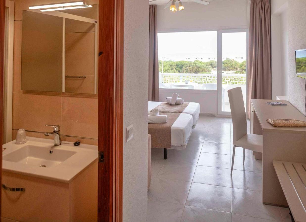 Roquetes Rooms - Formentera Break Es Pujols Buitenkant foto